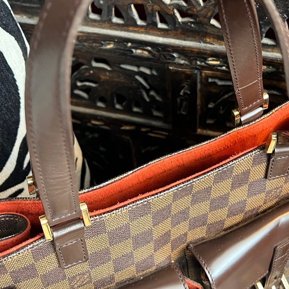 Gorgeous Brown Checkered Tote Shoulder Bag - Picture 3 of 12